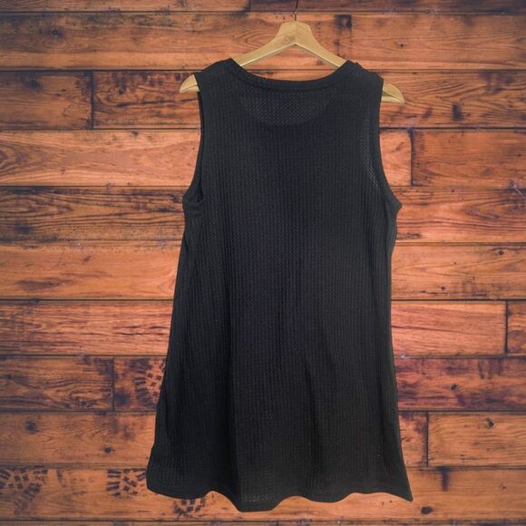 Umgee Black Waffle Knit Embroidered Sleeveless Blouse Medium - Picture 2 of 6